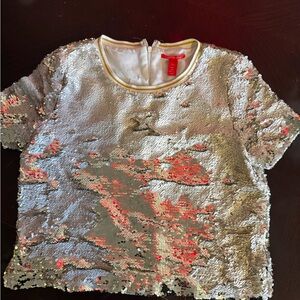 Chelsea & Violet Gold and White Sequin Top